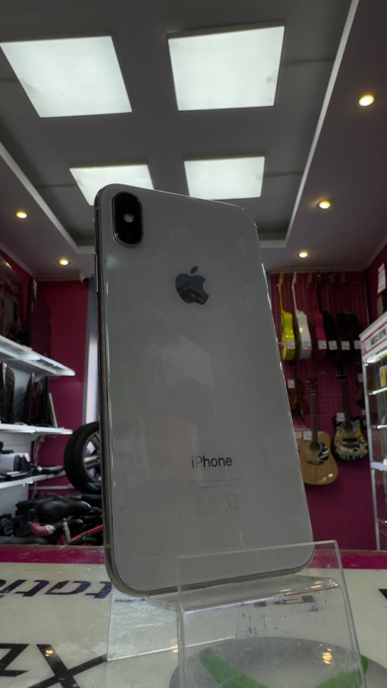 Смартфон iPhone X 64Gb