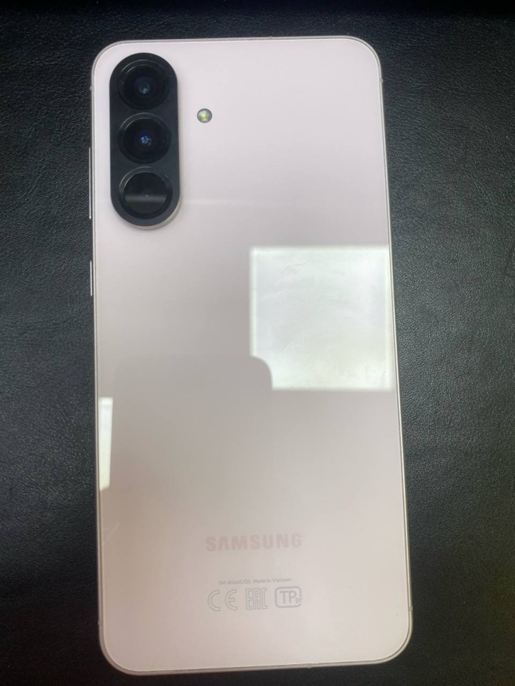 Смартфон Samsung A56