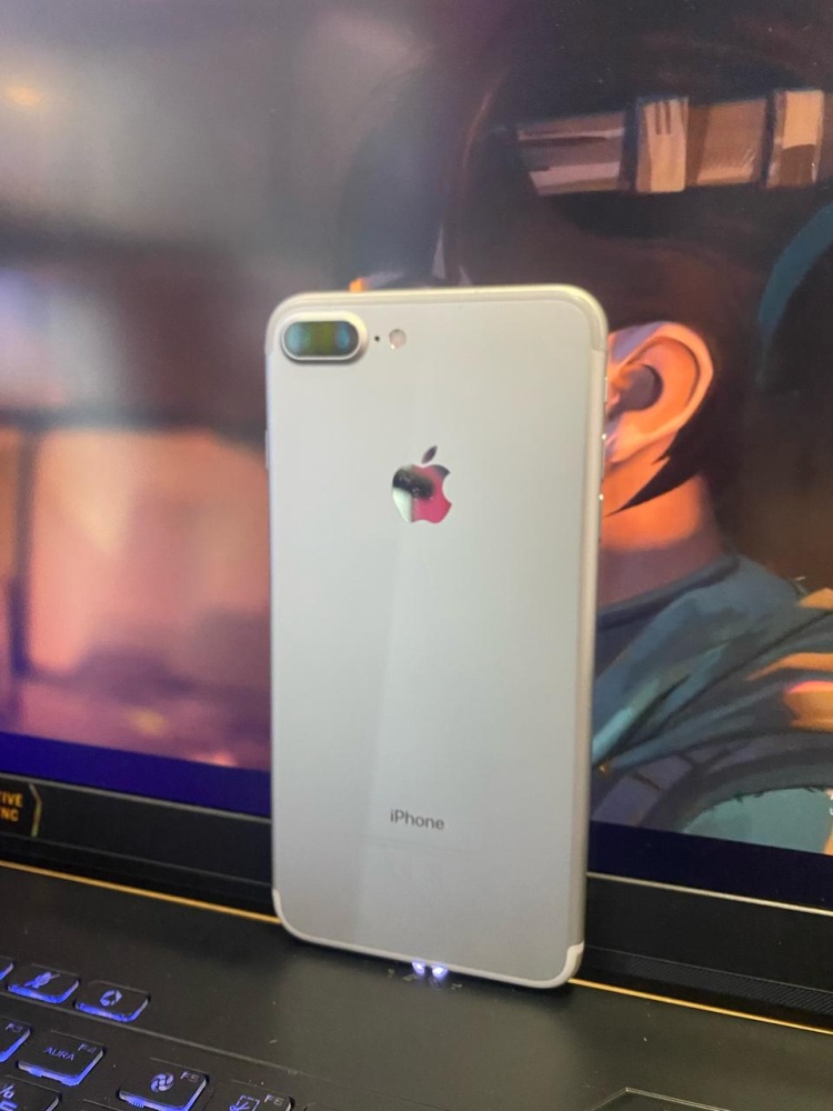 Смартфон iPhone 7+ 32Gb