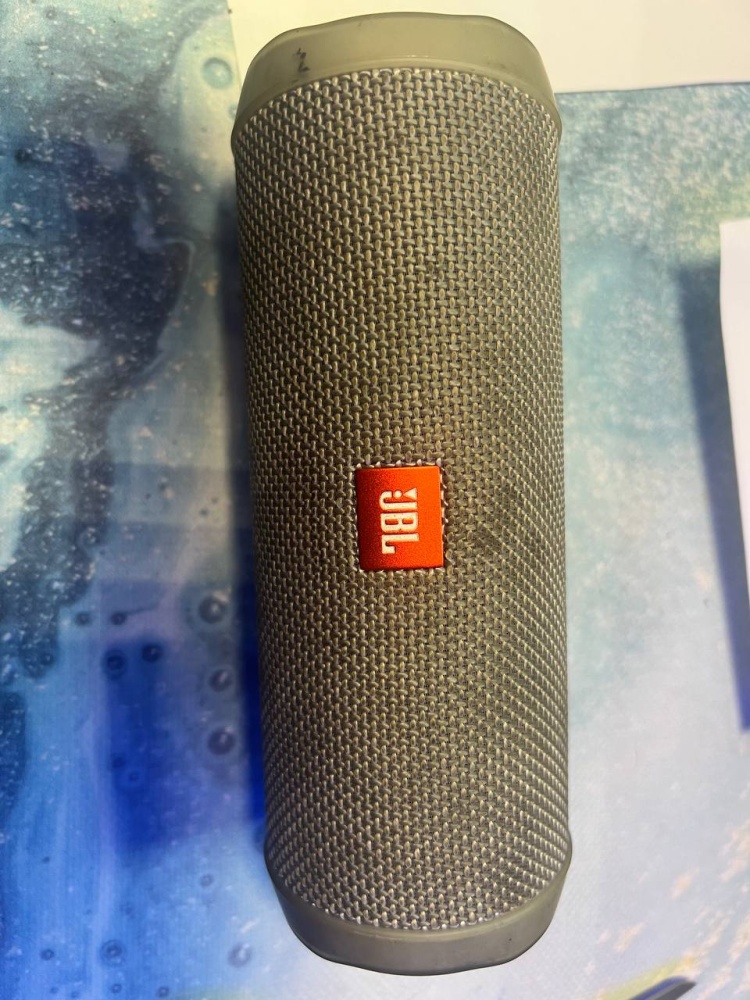 Акустика JBL Flip 4