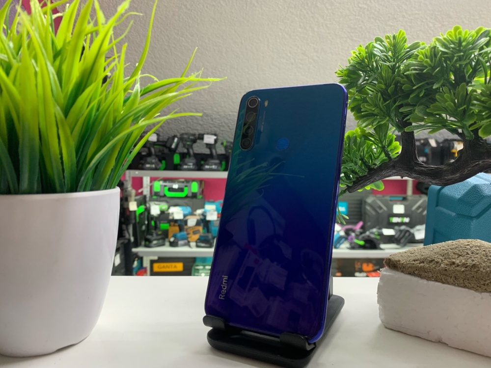 Смартфон Xiaomi Redmi note 8 4/64