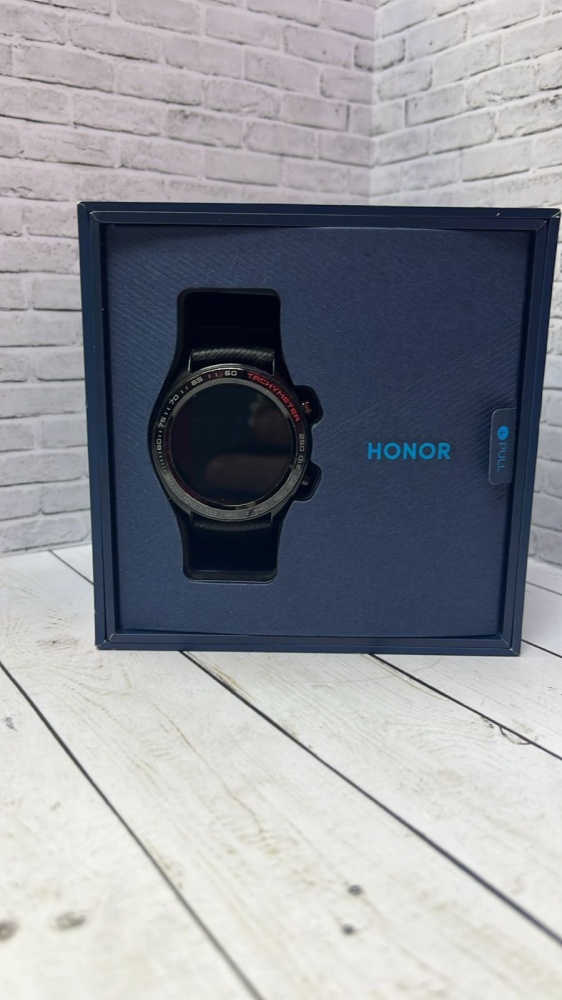 Часы Honor Magic Watch