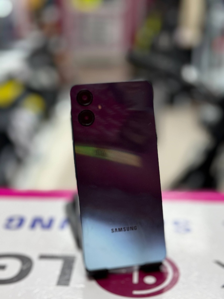 Смартфон Samsung A06 4-64gb