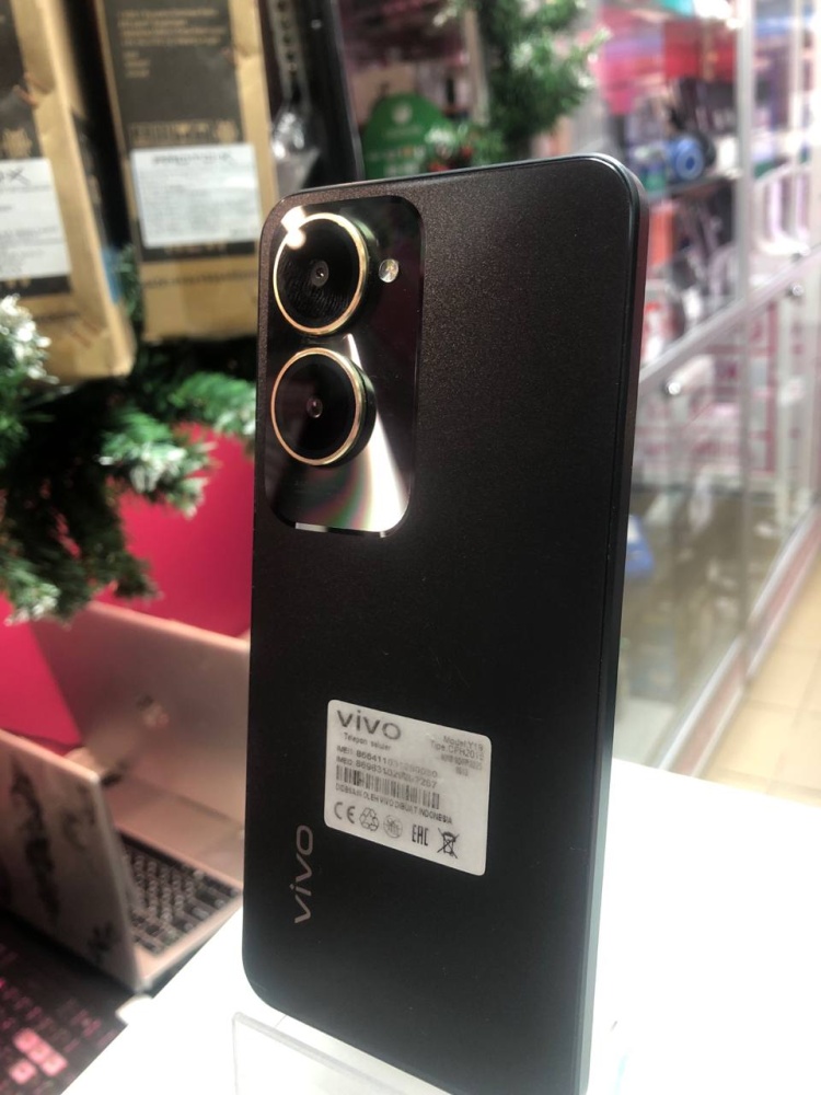 Смартфон Vivo Y18  8/256