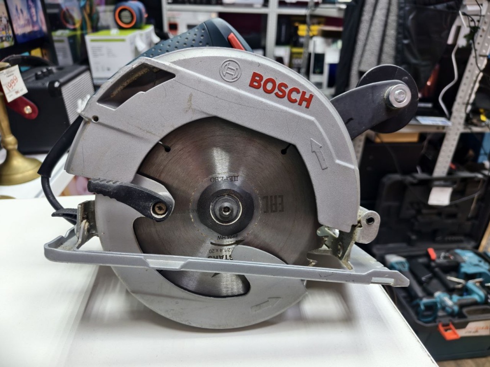 Дисковая пила Bosch KGS600 165mm