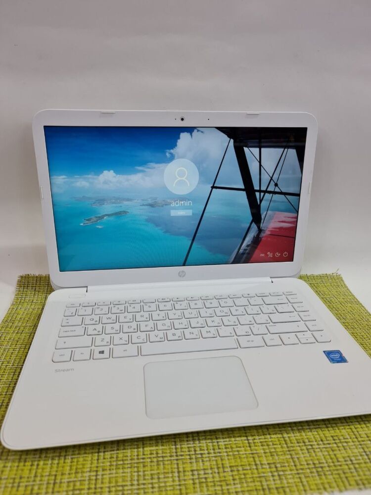 Ноутбук HP 14-ax007ur