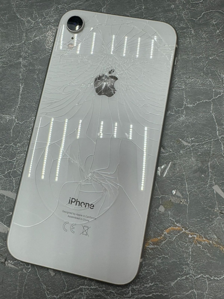 Смартфон iPhone XR 64 Gb