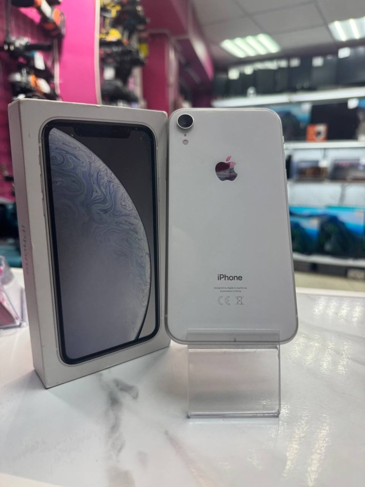 Смартфон iPhone XR 64 Gb