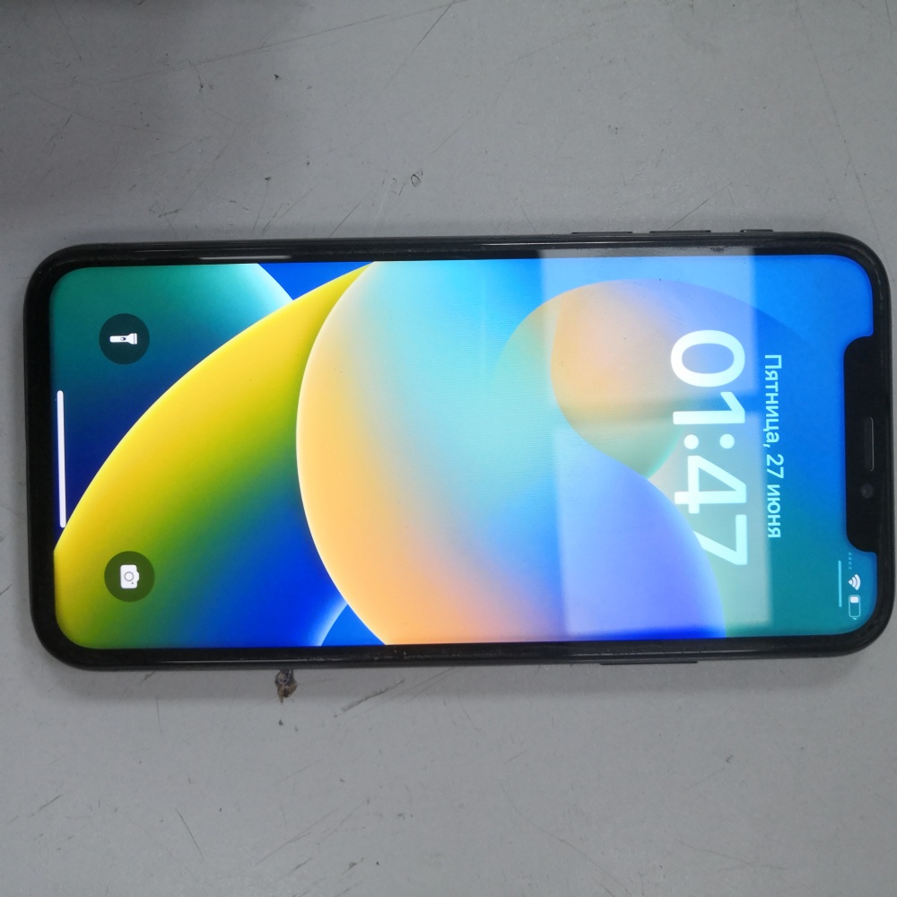 Смартфон iPhone X 64Gb