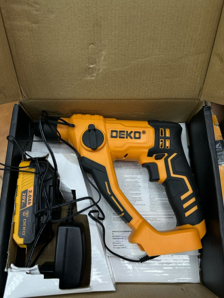 Перфоратор DEKO DKCH20