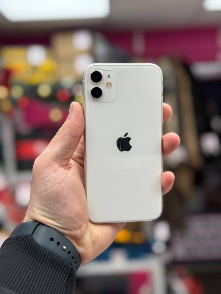 Смартфон iPhone 11 128 Gb