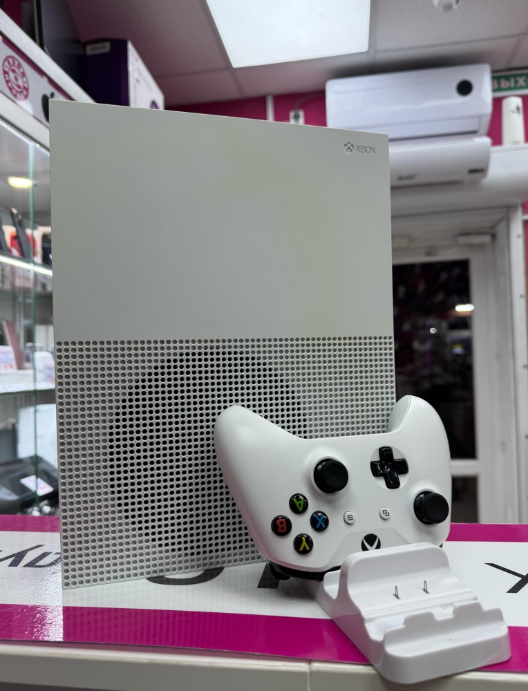 Игровая приставка XBOX ONE S 1TB