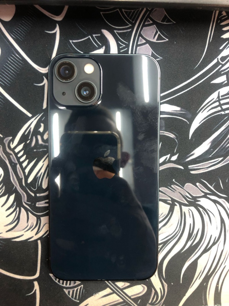 Смартфон iPhone 13 256 Gb