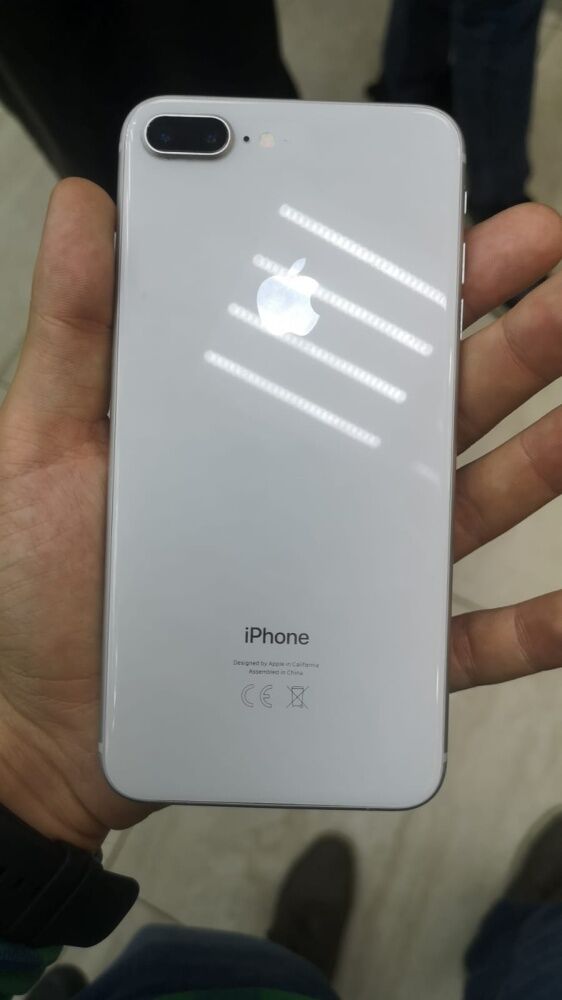 Смартфон iPhone 8+ 64 Gb