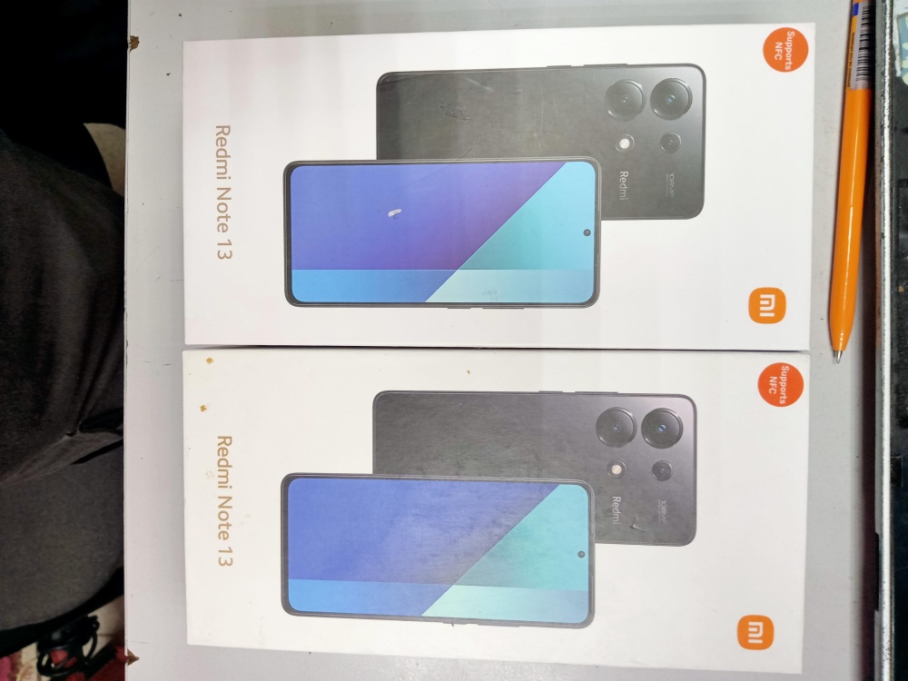 Смартфон Xiaomi Redmi note 13