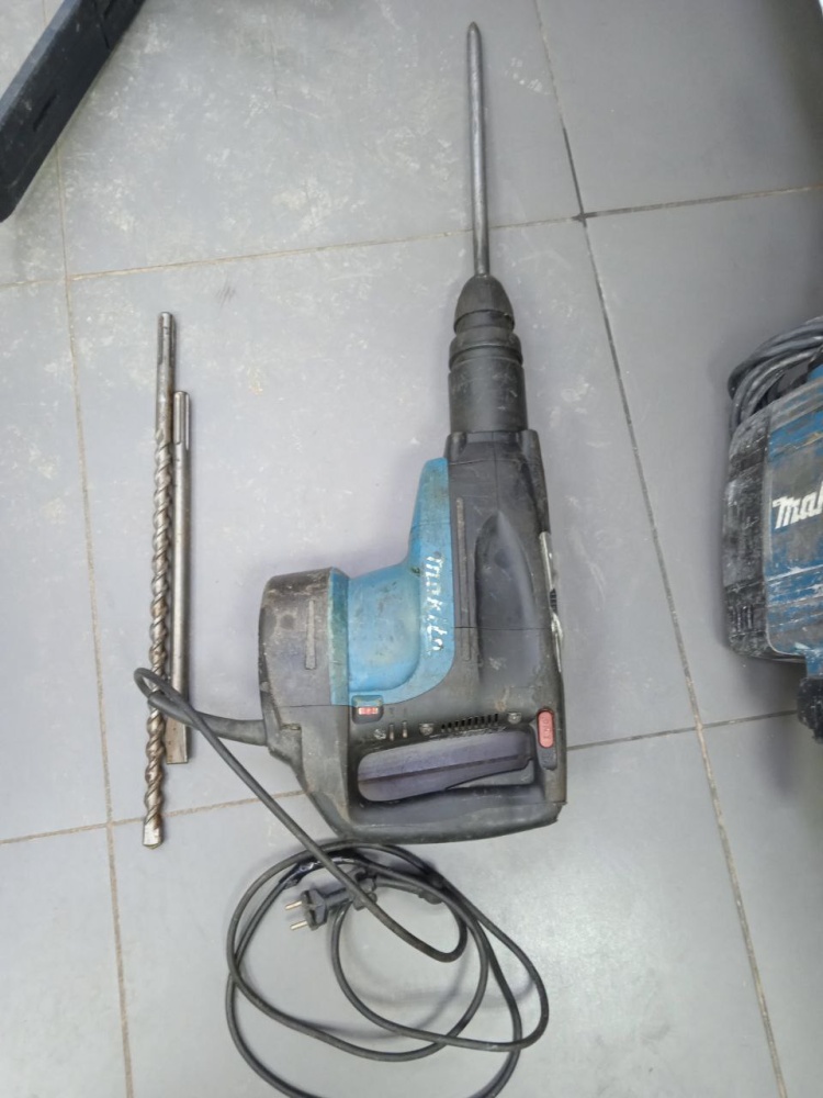 Перфоратор makita hr5201c