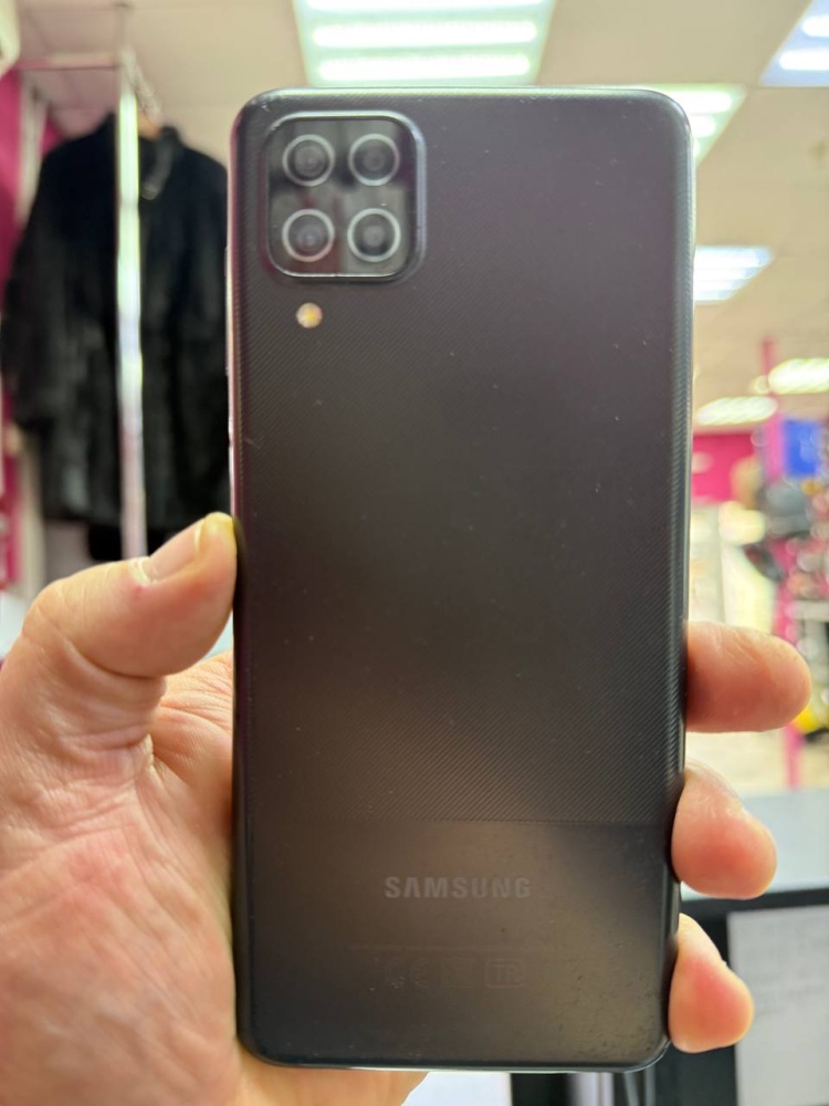 Смартфон Samsung A12 4/64
