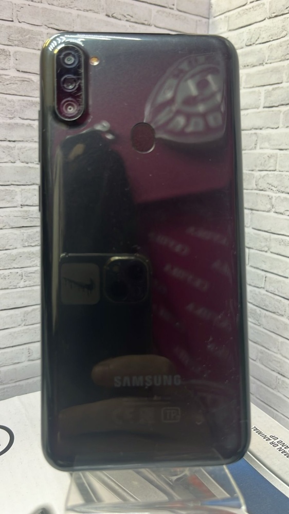 Смартфон Samsung A11 2/32