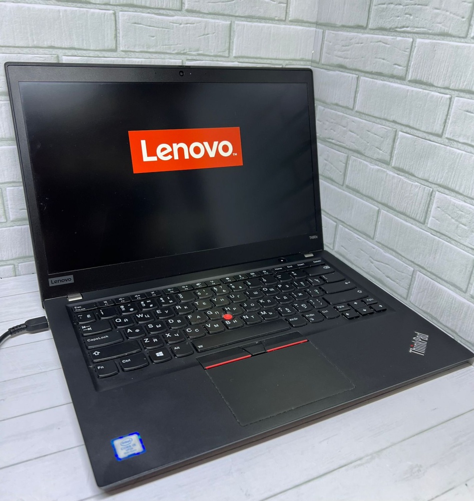Ноутбук Lenovo  4x2.5\8\256 ssd