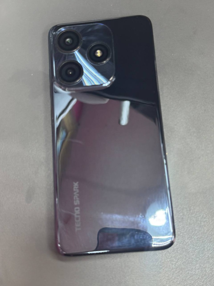 Мобильный телефон Tecno spark 10c 4/64