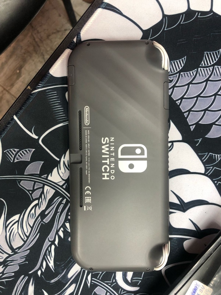 Игровая приставка Nintendo Switch lite 64gb