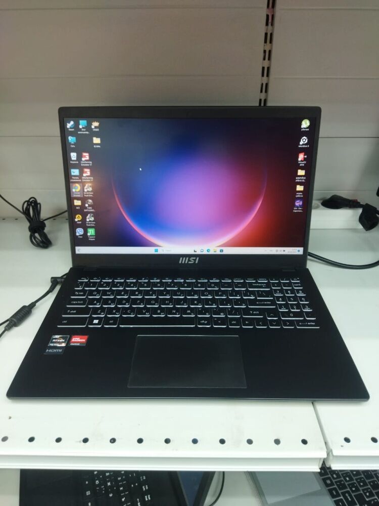 Ноутбук ASUS 15B5M