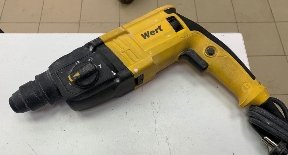 Перфоратор Wert ERH 0724HRE