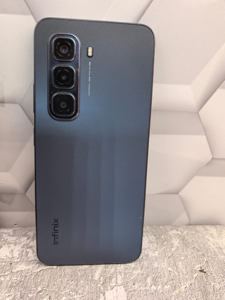 Мобильный телефон Infinix HOT 50 PRO 8\256