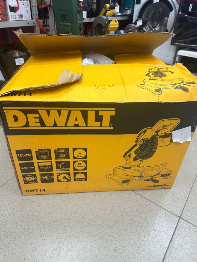 Торцовочная пила DEWALT 714-KS