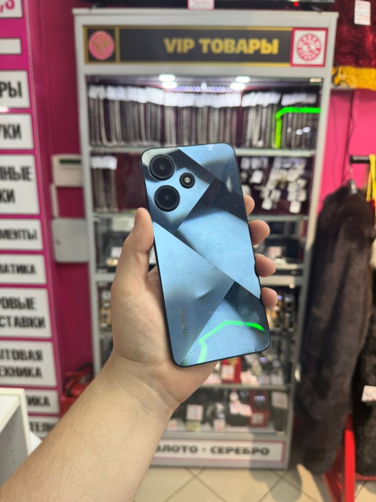 Мобильный телефон Infinix 4-64GB