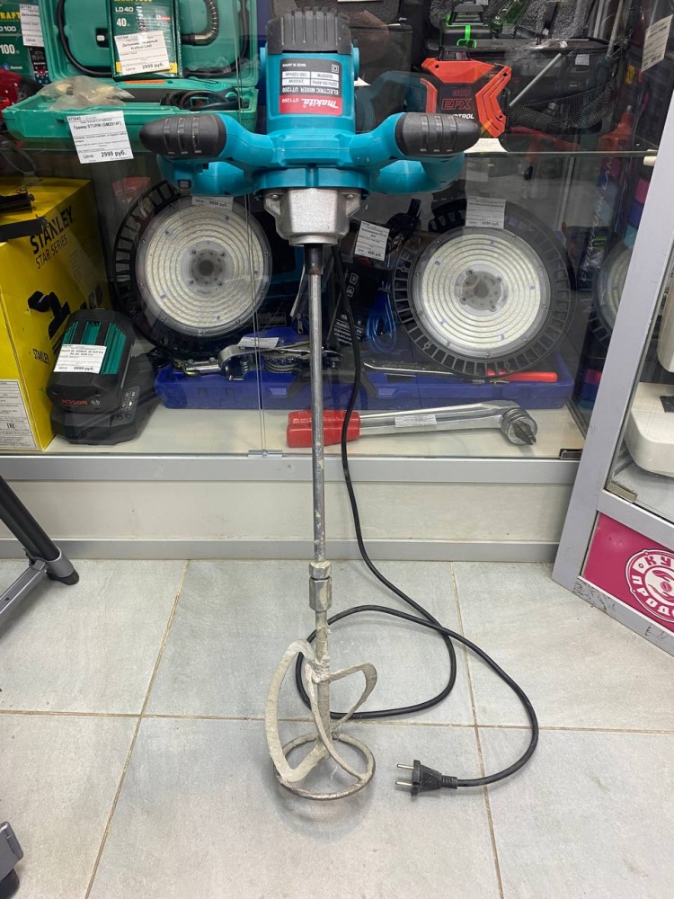Строительный миксер Makita