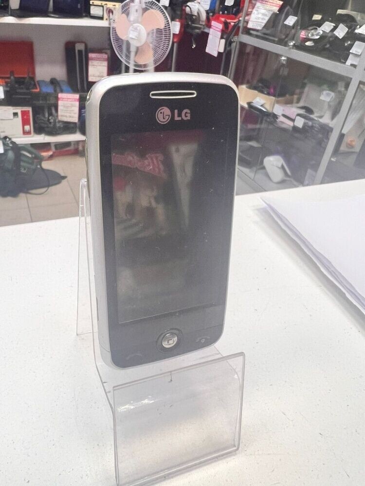 Мобильный телефон LG YT2
