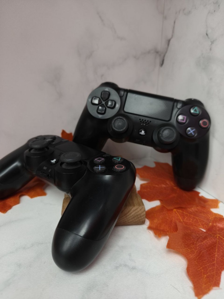 Геймпад PlayStation 4