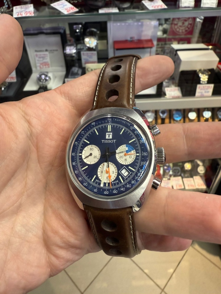 Часы Tissot T124427 A