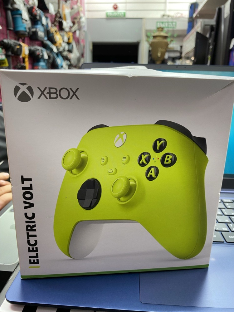 Геймпад Xbox Electric Volt