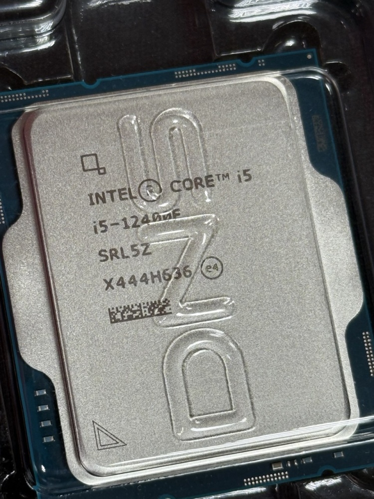 Процессор Intel Core i5-12400F