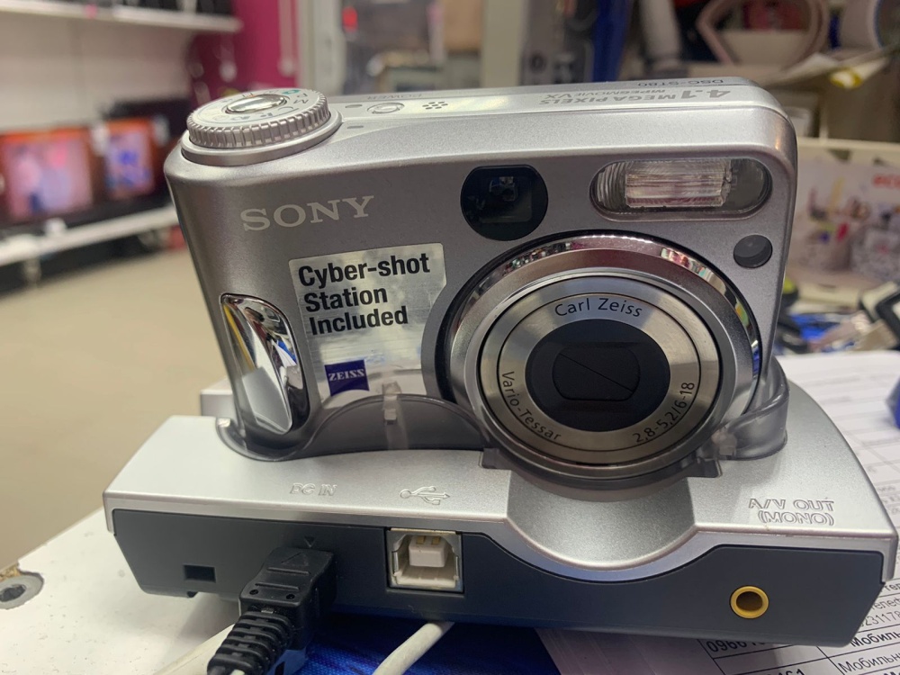 Видеокамера Sony DSC ST 80