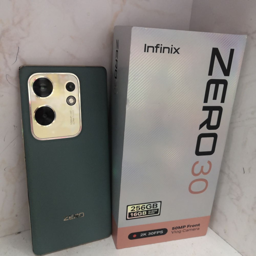 Мобильный телефон Infinix zero 30 16/256