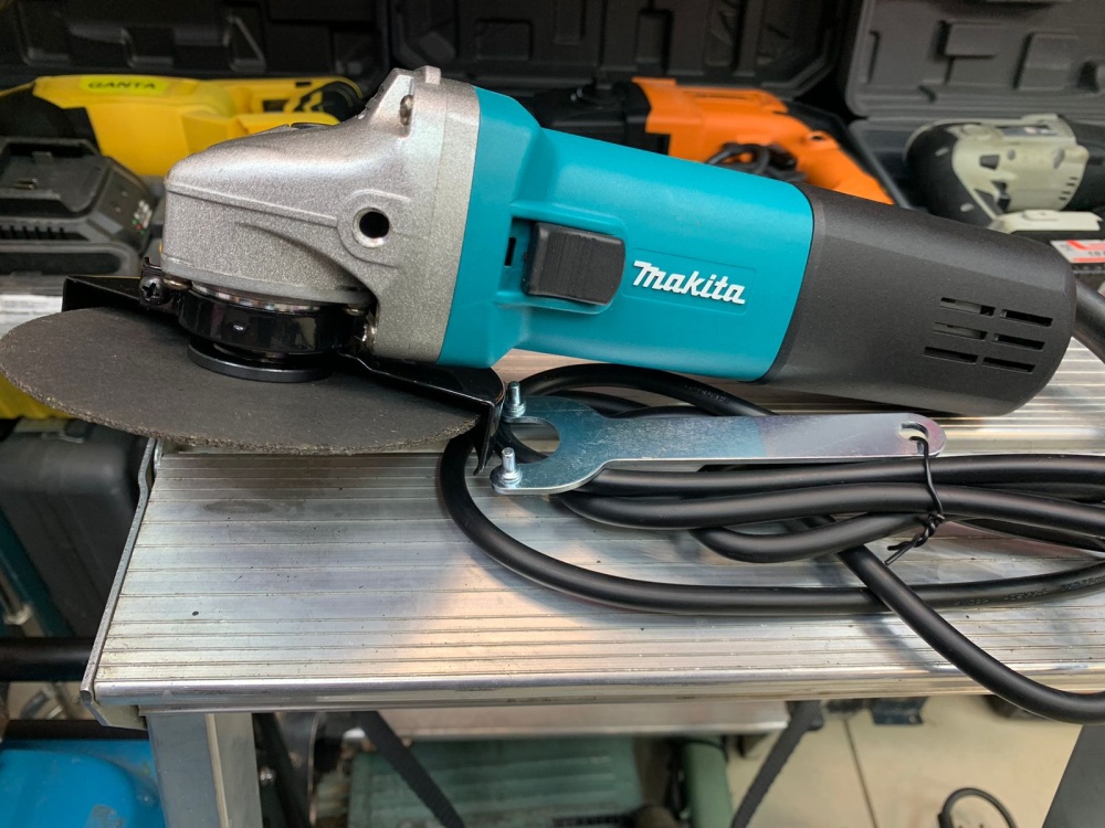 УШМ (Болгарка) Makita 125