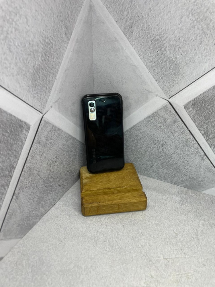 Смартфон Samsung GT-S5233T 1GB