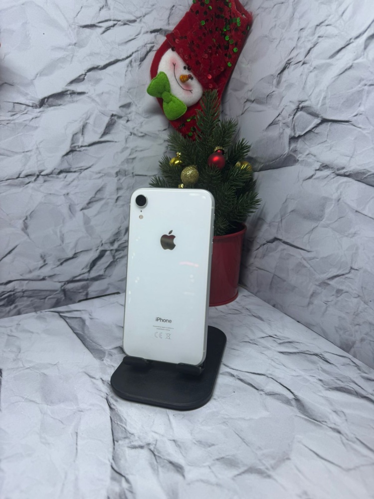 Смартфон iPhone SE 2020 64 Gb