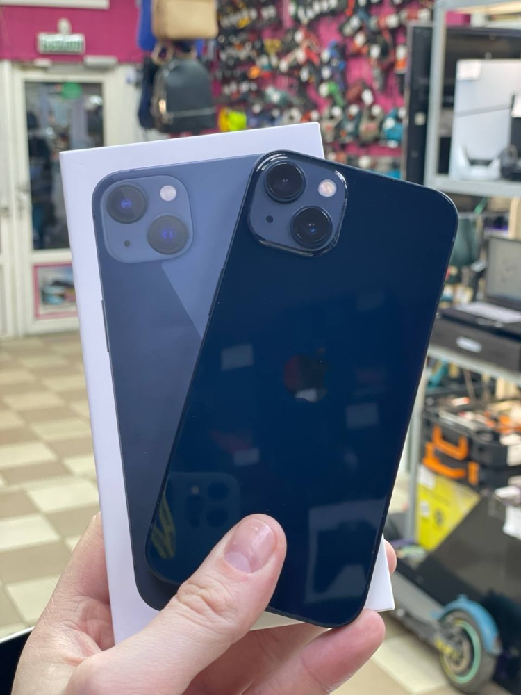 Смартфон iPhone 13 128 Gb