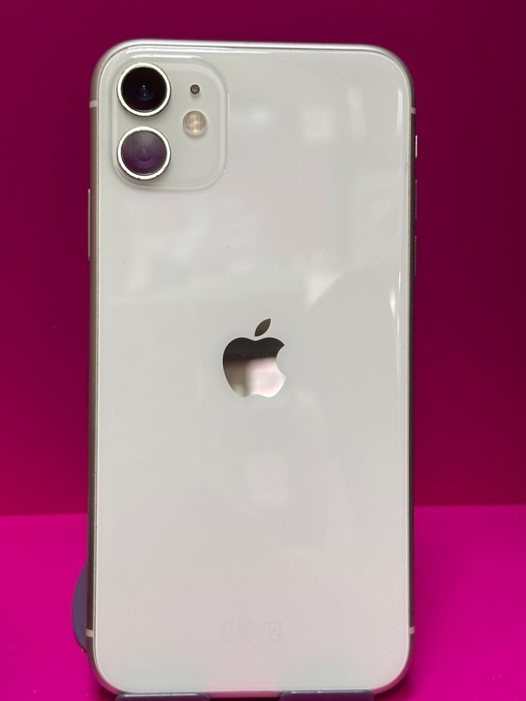 Смартфон iPhone 11 64Gb 71АКБ