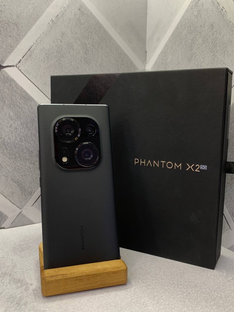 Мобильный телефон Tecno phantom X2 8/256