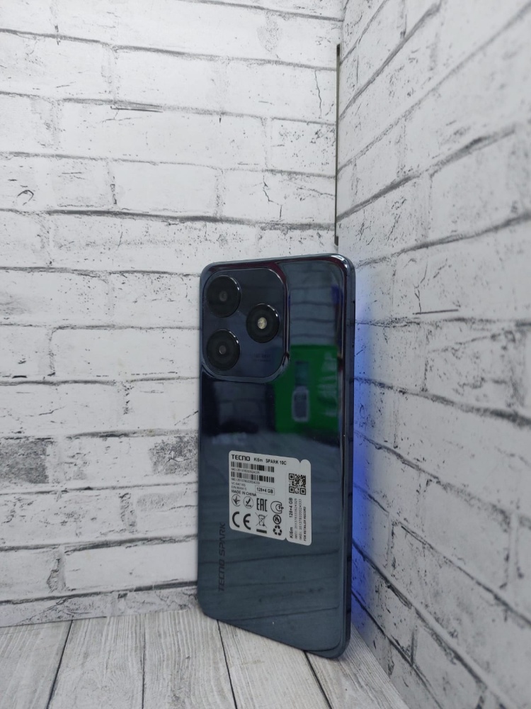Мобильный телефон Tecno Spark 10c 4/128