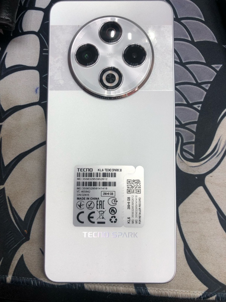 Мобильный телефон Tecno spark 30 8/256