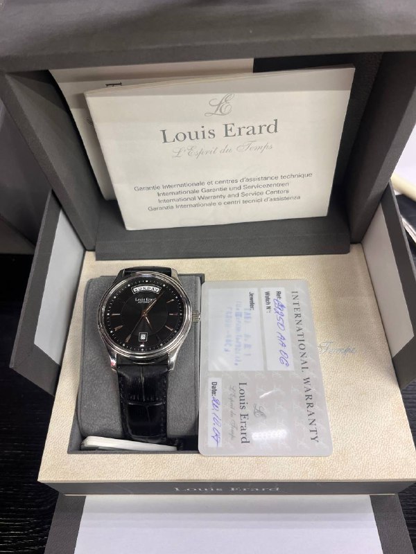 Часы Louis Erard