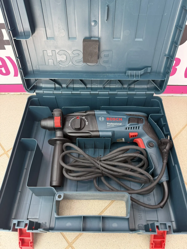 Перфоратор Bosch GBH 220