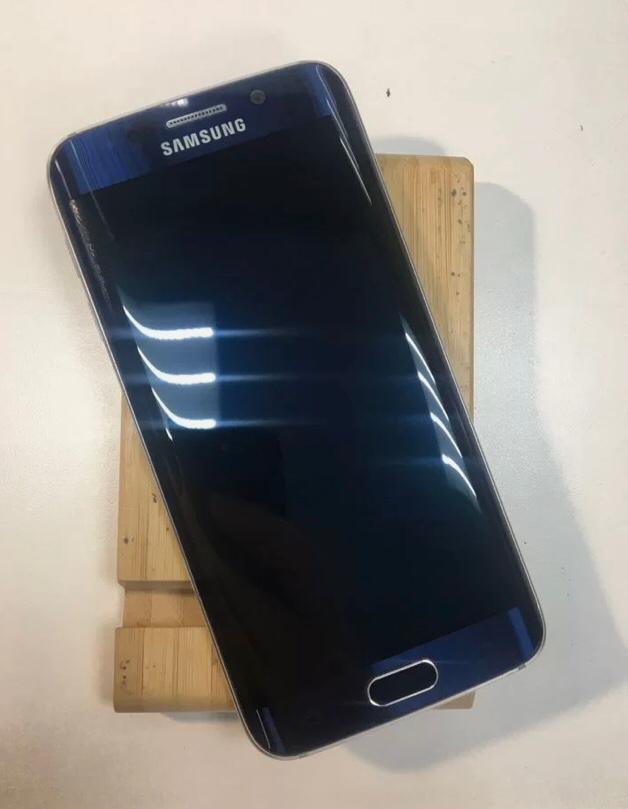 Смартфон Samsung S6