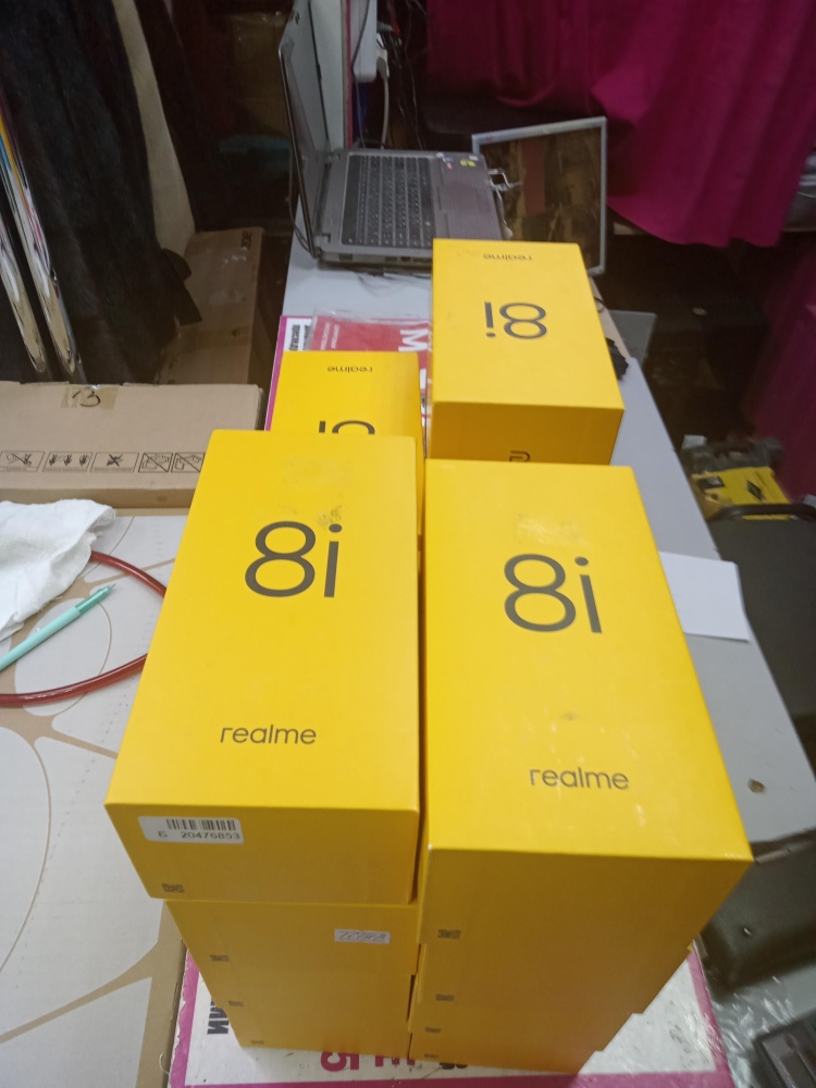 Смартфон Realme 8i